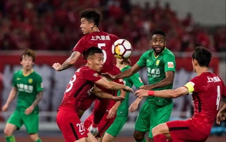 LOL电竞网站 -包含里昂迎中超关键赛，今晨豪取连胜，质疑声仍在，轮换策略成焦点的词条