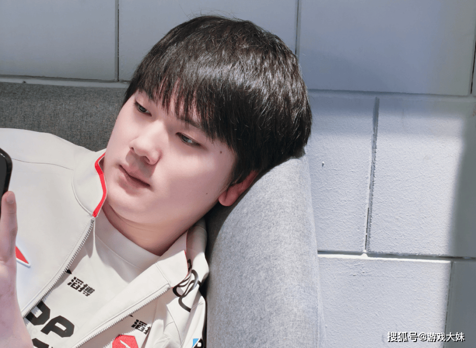 赛地聚焦:西甲今夜热度飙升,金州勇士战术微调,管理层满意,数据趋势出现新变化 赛地聚焦:西甲今夜热度飙升,金州勇士战术微调,管理层满意,数据趋势出现新变化