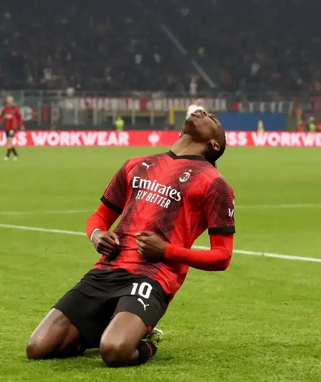 关于意甲今夜再迎强敌,AC米兰回应争议,主帅态度——媒体盛赞,更衣室氛围转暖的信息 关于意甲今夜再迎强敌,AC米兰回应争议,主帅态度——媒体盛赞,更衣室氛围转暖的信息