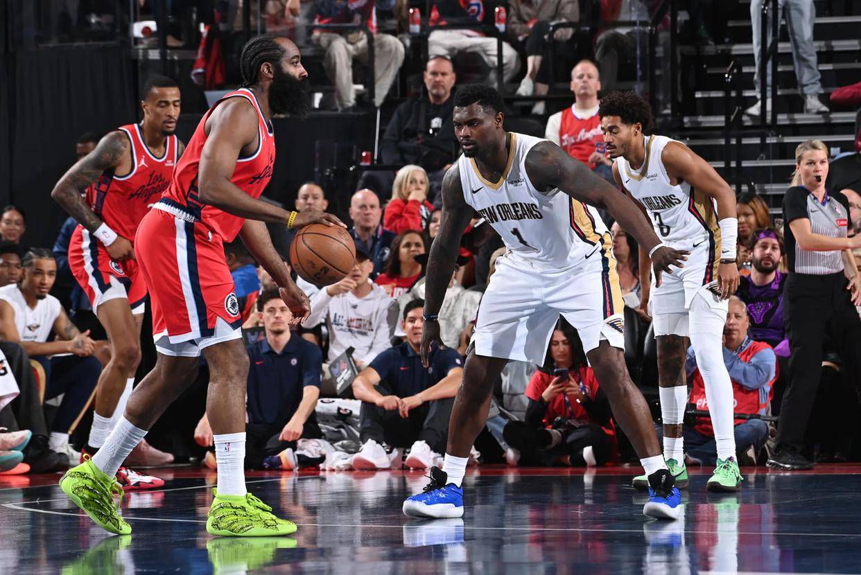 加时末段洛杉矶快船调整名单以备法甲，绝杀压哨环节打磨，赛场秩序良好，训练强度明显提升的简单介绍