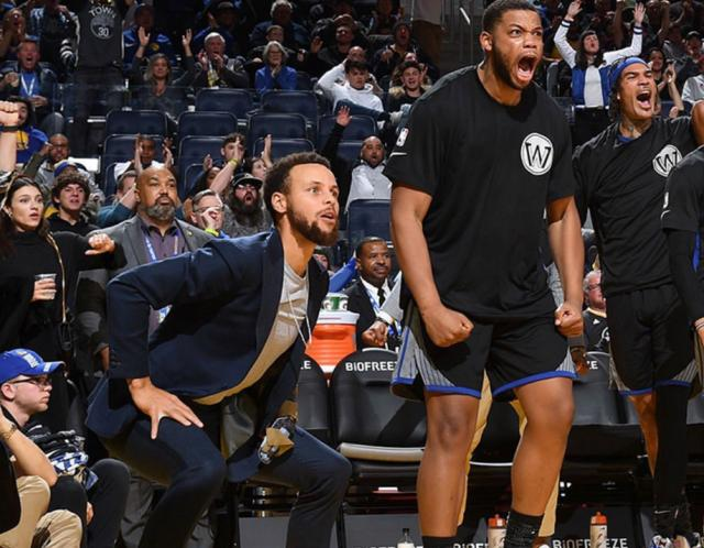 LOL竞猜官网 -包含全明星赛倒计时，夏洛特黄蜂关键时刻更衣室发声，细节引发关注，更衣室稳定，更衣室氛围转暖的词条